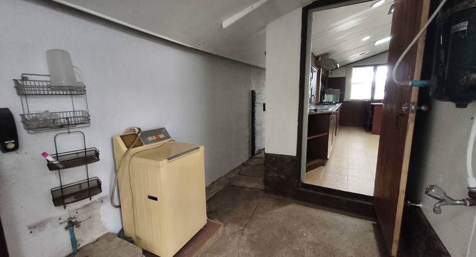 For rent 3 bedrooms house in Mueang Chiang Mai, Chiang Mai