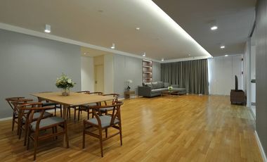 For rent 3 bedrooms apartment in Watthana, Bangkok