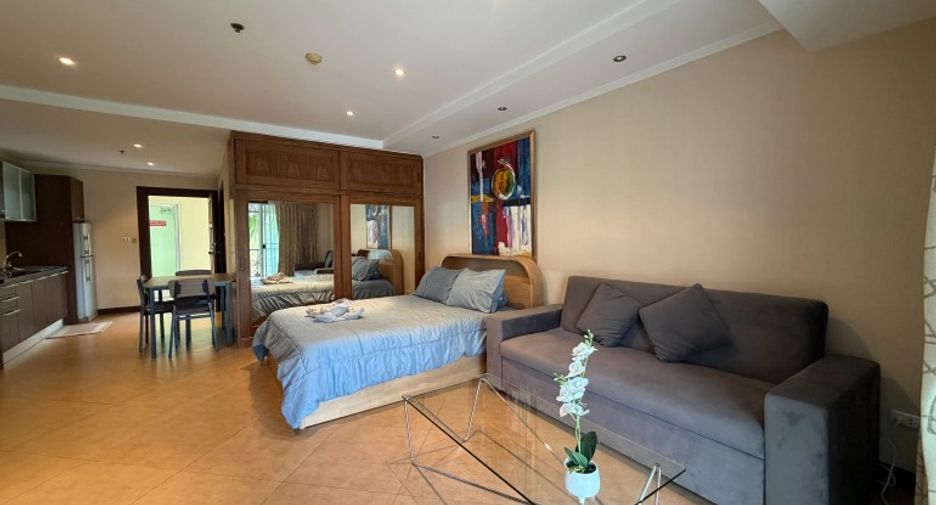 Wohnung zum Kauf mit Studio in Jomtien, Pattaya