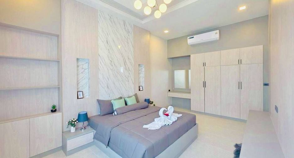 出售 4 卧室 别墅 在 Bang Lamung, Chon Buri