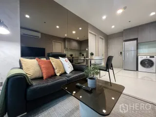 For rent 2 bedrooms condo in Khlong Toei, Bangkok