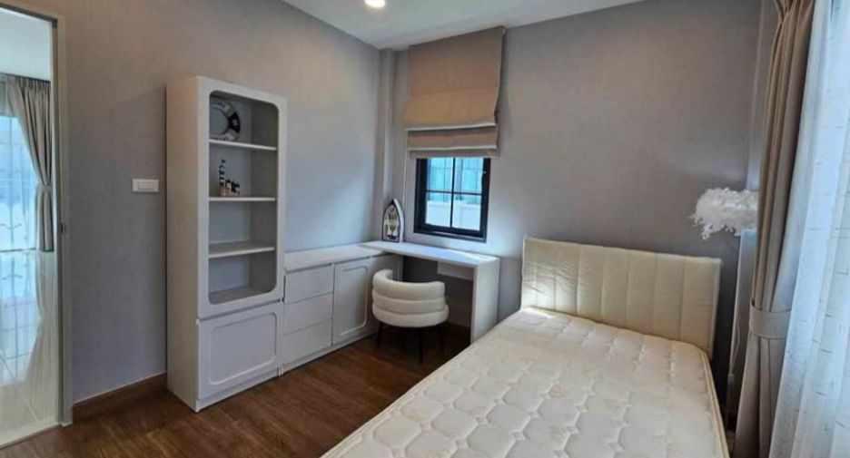 Haus zur Miete mit 4 Zimmer in Bang Phli, Samut Prakan