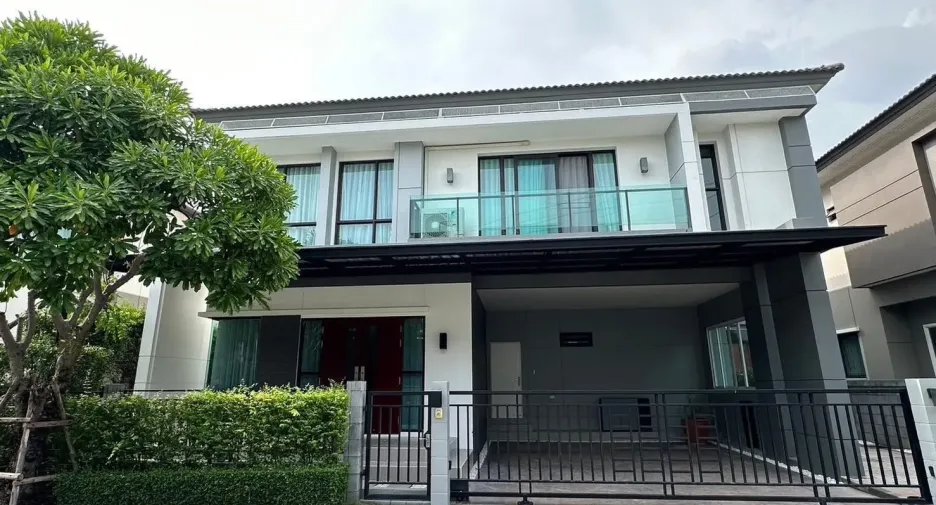 For rent 4 bedrooms house in Bang Phli, Samut Prakan