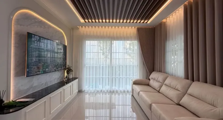 For rent 4 bedrooms house in Mueang Samut Prakan, Samut Prakan