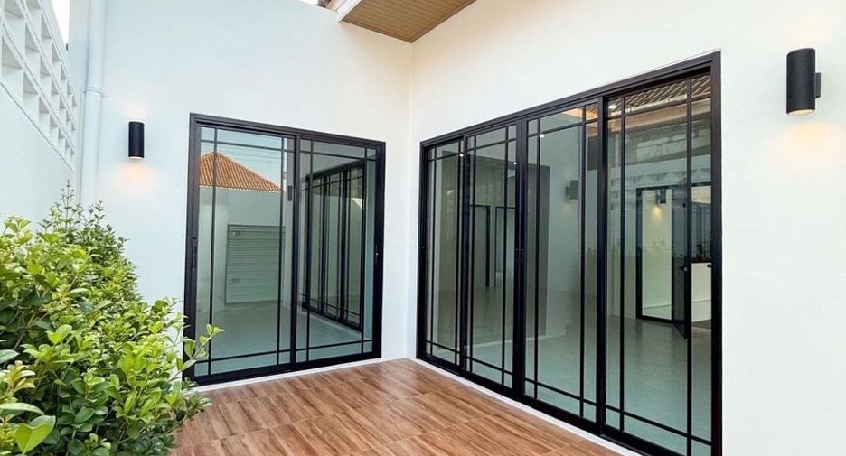 For sale 3 bedrooms house in Mueang Phuket, Phuket