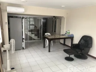 出租 2 卧室 联排别墅 在 Mueang Chiang Mai, Chiang Mai