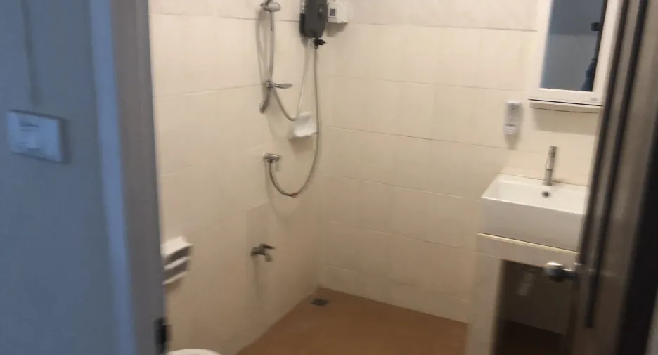 For rent 2 bedrooms townhouse in Mueang Chiang Mai, Chiang Mai