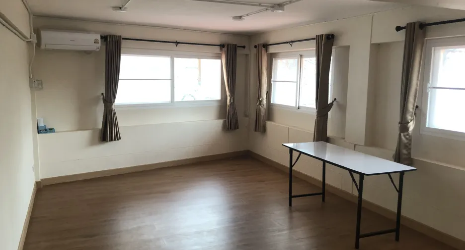 For rent 2 bedrooms townhouse in Mueang Chiang Mai, Chiang Mai