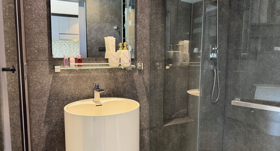 For sale 1 bed condo in Kathu, Phuket