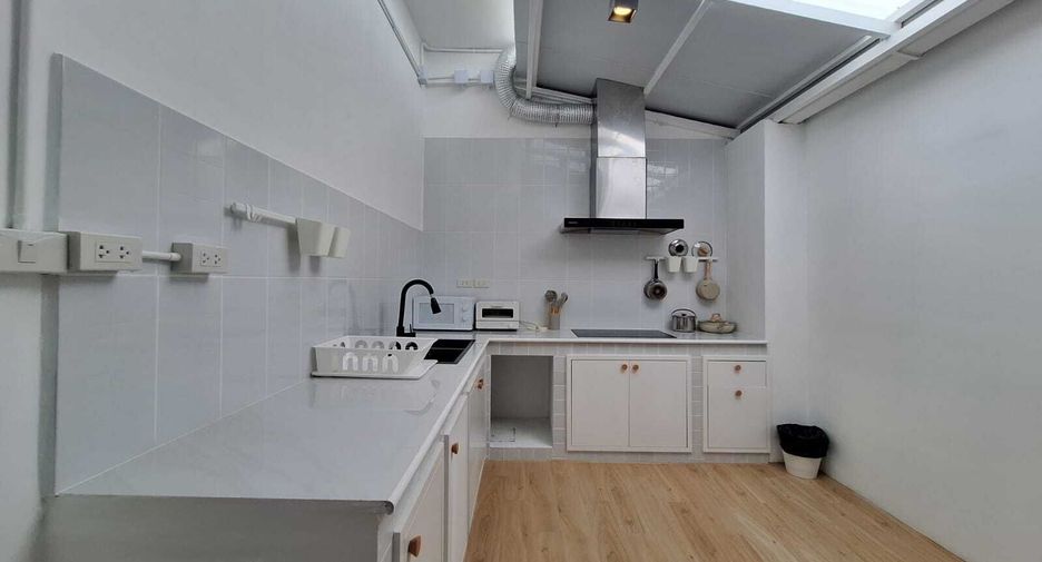 For rent 2 bedrooms townhouse in Mueang Phuket, Phuket