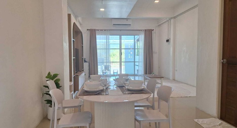 For rent 2 bedrooms townhouse in Mueang Phuket, Phuket