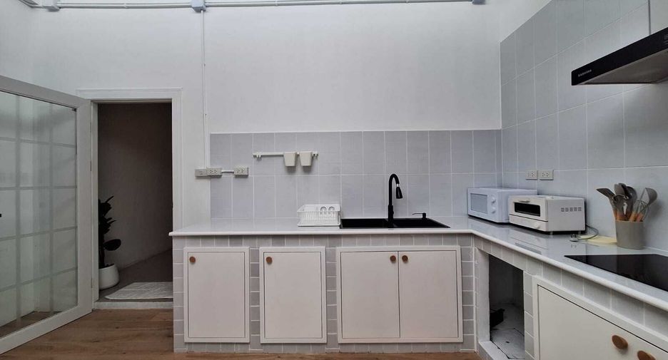 For rent 2 bedrooms townhouse in Mueang Phuket, Phuket