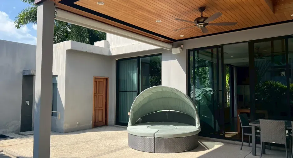 For rent 2 bedrooms villa in Mueang Phuket, Phuket