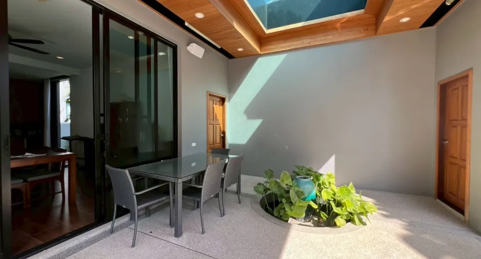 For rent 2 bedrooms villa in Mueang Phuket, Phuket