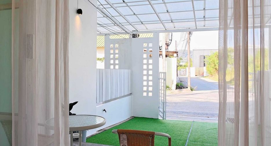 For rent 2 bedrooms townhouse in Mueang Phuket, Phuket