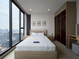 Condo en alquiler de 2 habitaciones en Huai Khwang, Bangkok