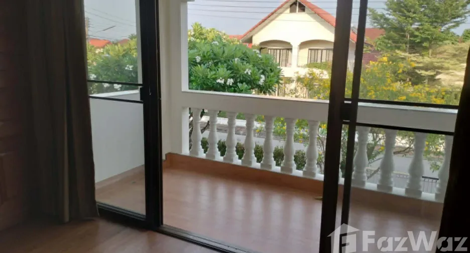 For sale 4 bedrooms house in Mueang Chiang Mai, Chiang Mai