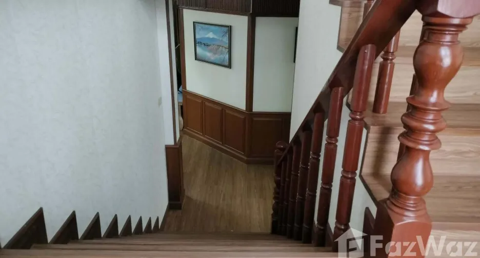 For sale 4 bedrooms house in Mueang Chiang Mai, Chiang Mai