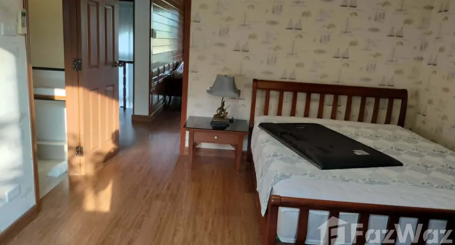 For sale 4 bedrooms house in Mueang Chiang Mai, Chiang Mai