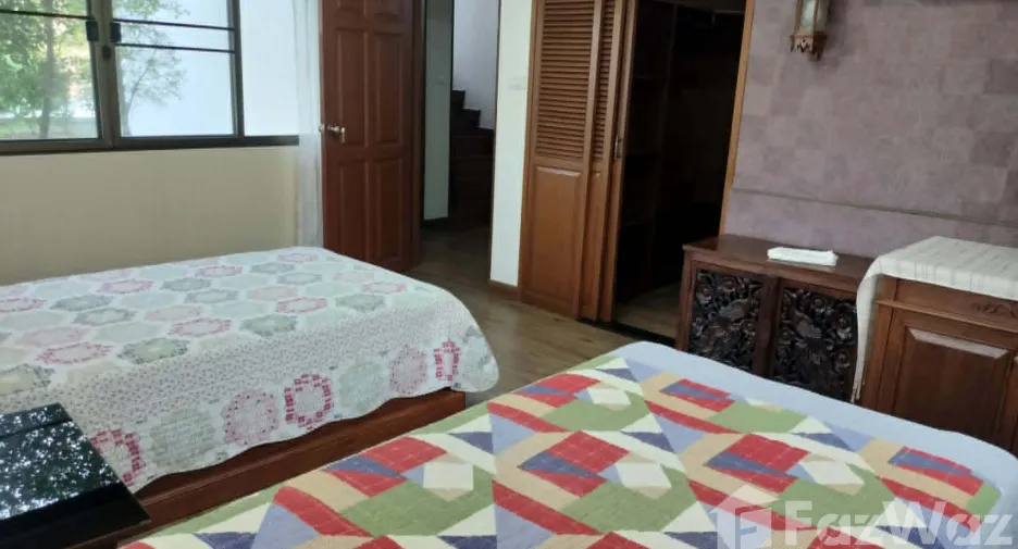 For sale 4 bedrooms house in Mueang Chiang Mai, Chiang Mai