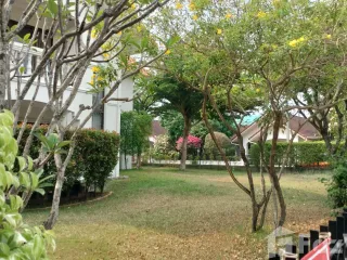 For sale 4 bedrooms house in Mueang Chiang Mai, Chiang Mai