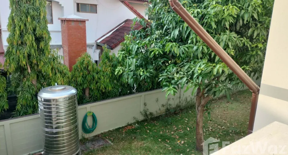 For sale 4 bedrooms house in Mueang Chiang Mai, Chiang Mai