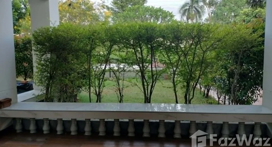 For sale 4 bedrooms house in Mueang Chiang Mai, Chiang Mai