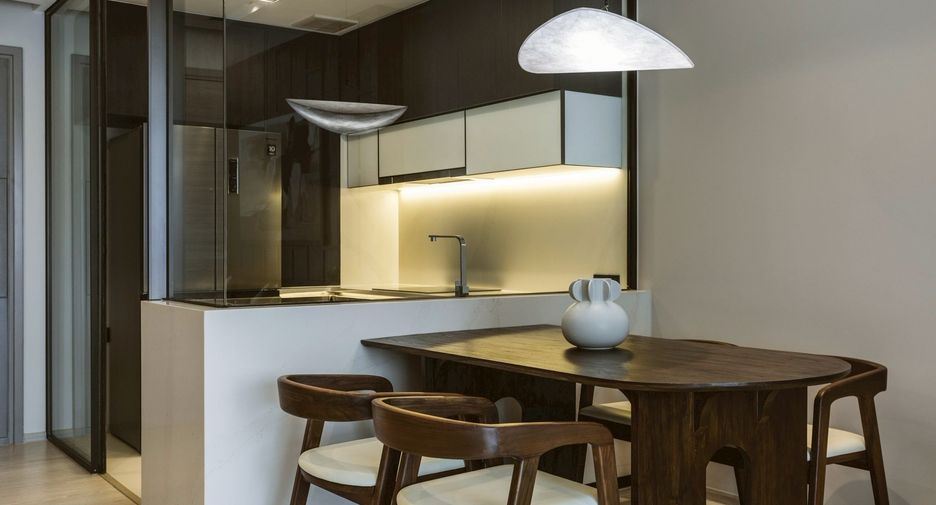 For rent 2 bedrooms condo in Khlong Toei, Bangkok