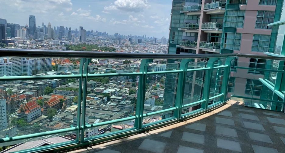 For rent 3 bedrooms apartment in Bang Kho Laem, Bangkok