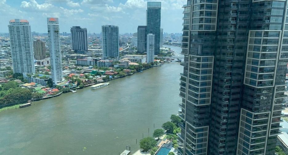 For rent 3 bedrooms apartment in Bang Kho Laem, Bangkok