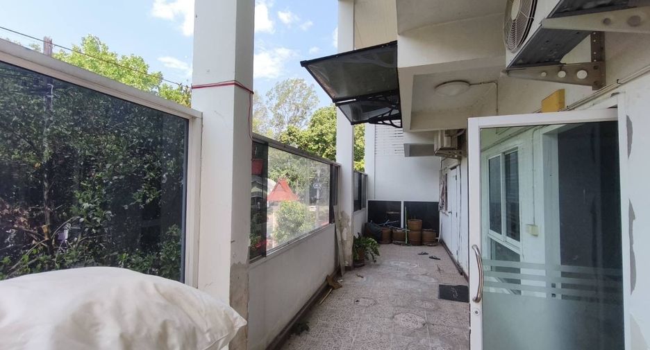 For sale 6 bedrooms retail Space in Mueang Chiang Mai, Chiang Mai