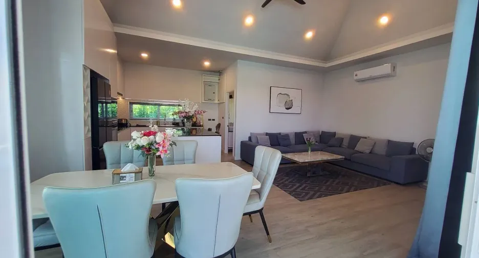 For rent 3 bedrooms villa in Hua Hin, Prachuap Khiri Khan