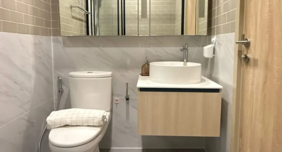 For rent 1 bed condo in Ratchathewi, Bangkok