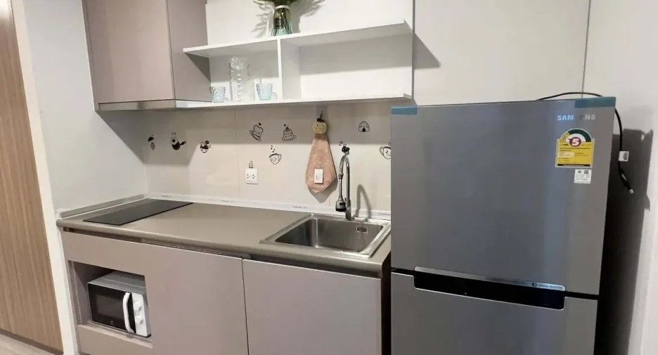 For rent studio condo in Din Daeng, Bangkok