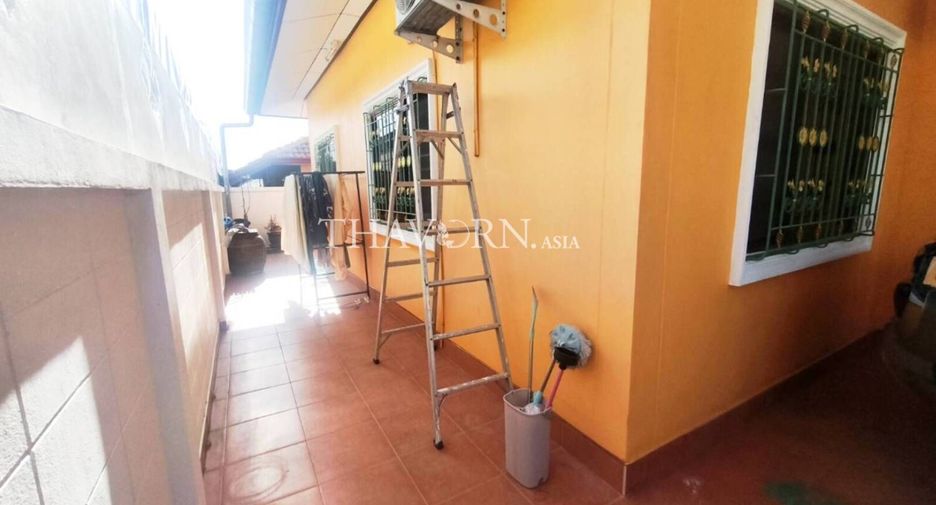 For sale 3 bedrooms house in East Pattaya, Pattaya