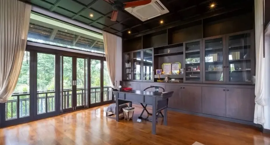 Haus zum Kauf mit 5 Zimmer in Hang Dong, Chiang Mai
