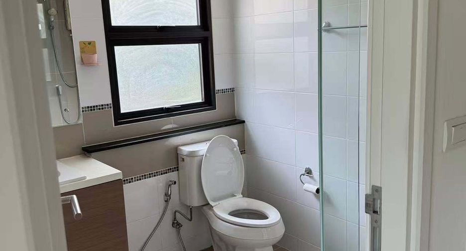 For sale and for rent 4 bedrooms house in Suan Luang, Bangkok