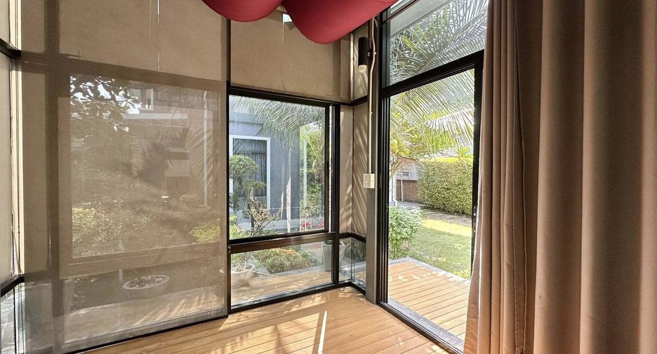 For sale and for rent 4 bedrooms house in Suan Luang, Bangkok