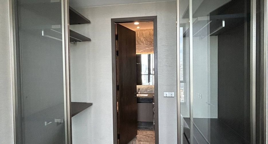 For rent 1 Beds condo in Khlong Toei, Bangkok