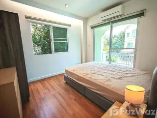Reihenhaus zur Miete mit 3 Zimmer in Phasi Charoen, Bangkok