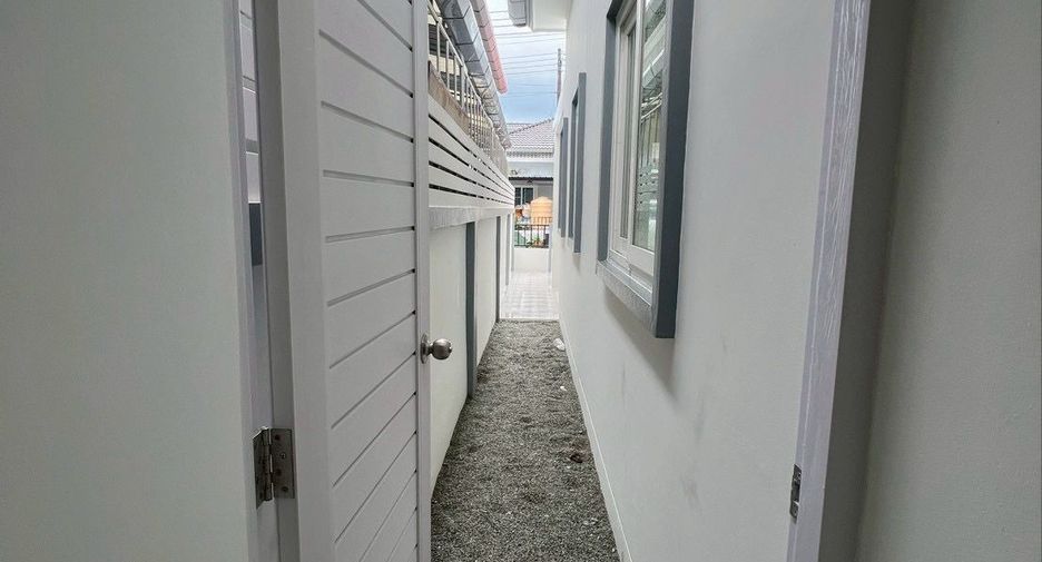 For rent 2 bedrooms house in Mueang Phuket, Phuket