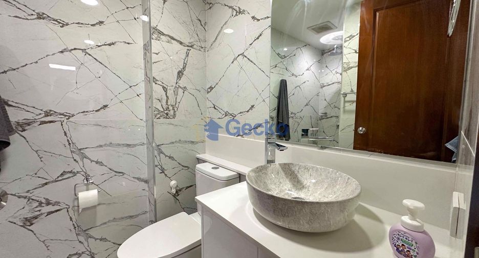For sale 2 bedrooms condo in Pratumnak, Pattaya