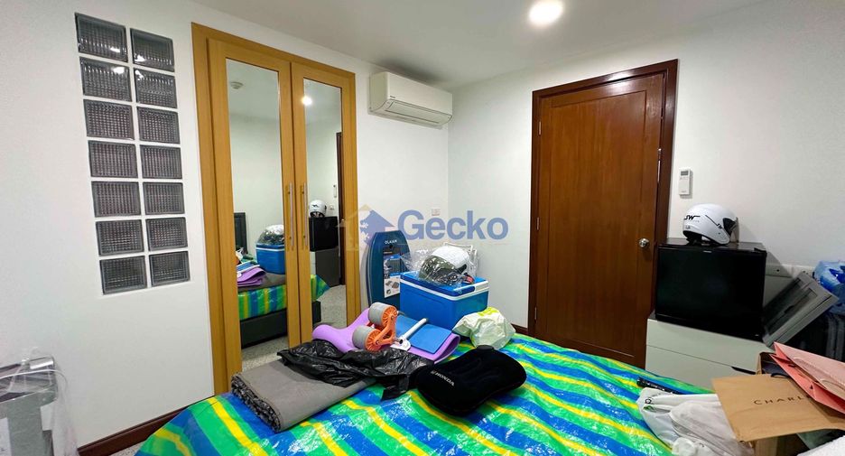 For sale 2 bedrooms condo in Pratumnak, Pattaya
