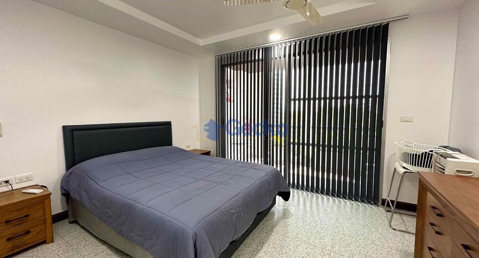 For sale 2 bedrooms condo in Pratumnak, Pattaya