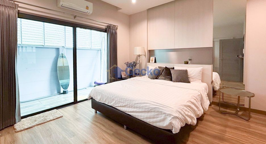 For rent and for sale 3 bedrooms house in Huay Yai, Pattaya