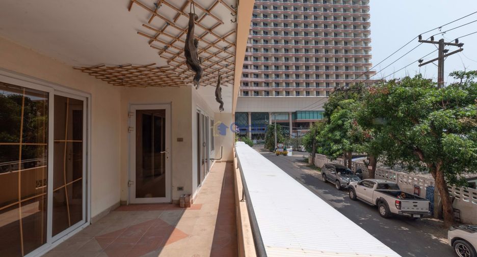 For rent and for sale 2 bedrooms condo in North Pattaya, Pattaya
