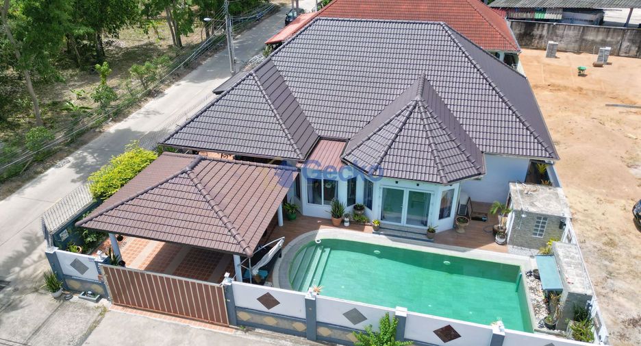 Casa en alquiler y en venta de 3 habitaciones en East Pattaya, Pattaya
