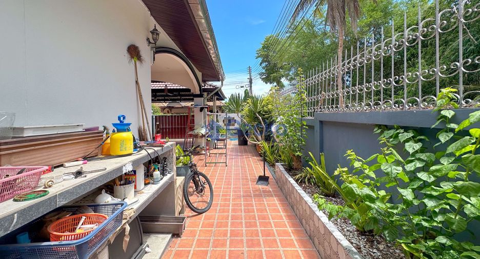 Casa en alquiler y en venta de 3 habitaciones en East Pattaya, Pattaya