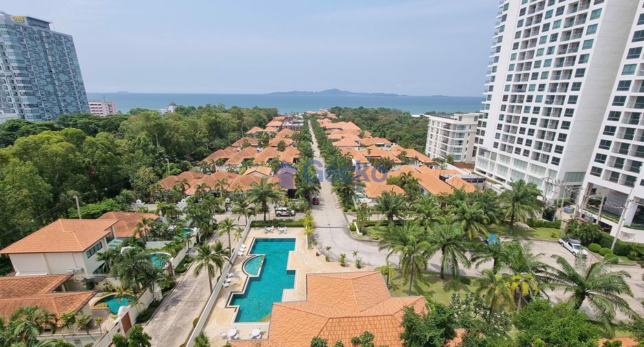 For sale 4 bedrooms house in Pratumnak, Pattaya
