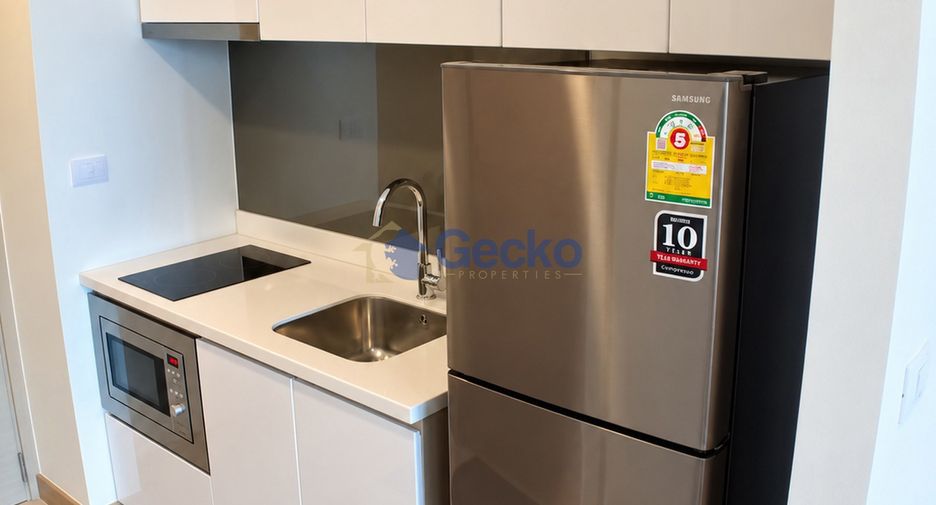 For sale 1 bed condo in Bang Lamung, Chonburi